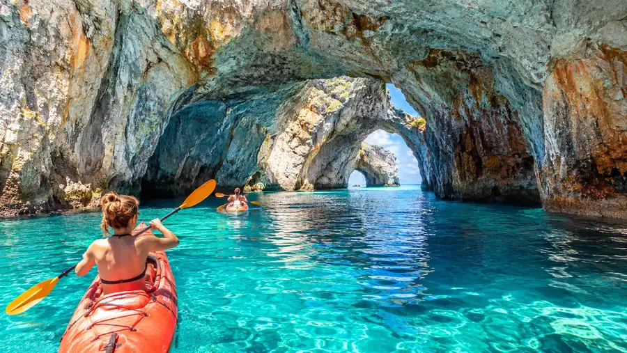 Kajakování a šnorchlování v Modrých jeskyních Zakynthos